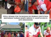 Dansubdenpom XII/1-1 Singkawang Bagikan 300 Paket Sembako untuk Warga Kurang Mampu
