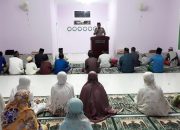 POLSEK SIMPANG HULU LAKSANAKAN PROGRAM SUBUH KELILING DI MASJID NURUL YAQIN DESA SEKUCING LABAI