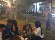 Kapolsek Delta Pawan Pimpin Patroli Dialogis, Himbau Masyarakat Ciptakan Situasi Kamtibmas Aman dan Kondusif