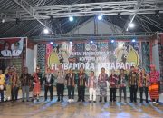 Wakapolres Ketapang Bersama Forkopimda Hadiri Penutupan Pentas Seni Budaya Flobamora III dan Kongres Ke-2 Tahun 2025