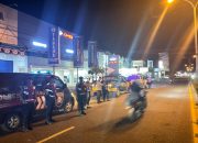 Ps Kabaglog Polres Ketapang Pimpin Patroli Dialogis, untuk Cegah Aksi Balap Liar di Wilayah Kota Ketapang