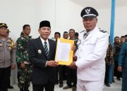 WAKIL BUPATI LANTIK KEPALA DESA ANTAR WAKTU DESA TEMPURUKAN 