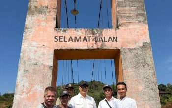 Perjalanan bupati ketapang di Tanjung Lambai