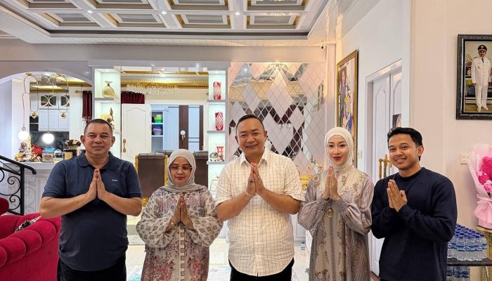 Bupati Ketapang Silaturahmi Idulfitri, Pererat Silaturahmi dengan Bapak Boyman Harun, Tokoh Senior Asal Ketapang yang Berkiprah di Tingkat Pusat