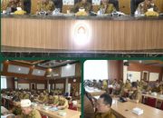 Wakil Bupati Jamhuri Amir, S.H., didampingi Sekretaris Daerah Repalianto, S.Sos., M.Si., Asisten 2 Ketapang Syamsul Islami, S.IP., MT., Staf Ahli Bupati