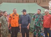 Bersama Menangani Karhutla di Kendawangan, Bupati Ketapang Serahkan Bantuan dan Ajak Masyarakat Perkuat Kepedulian Lingkungan