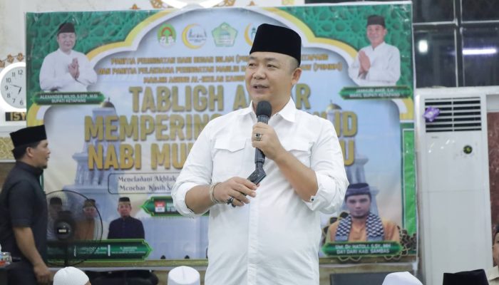 HADIRI MAULID NABI MUHAMMAD SAW, BUPATI KETAPANG AJAK MASYARAKAT TELADANI AKHLAK RASULULLAH